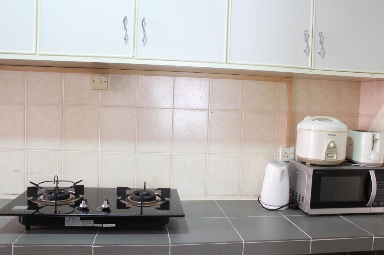 קוטה קינבלו 5 Bedrooms Penthouse 3 Bedrooms Apartment Marina Court Resort Condominium מראה חיצוני תמונה